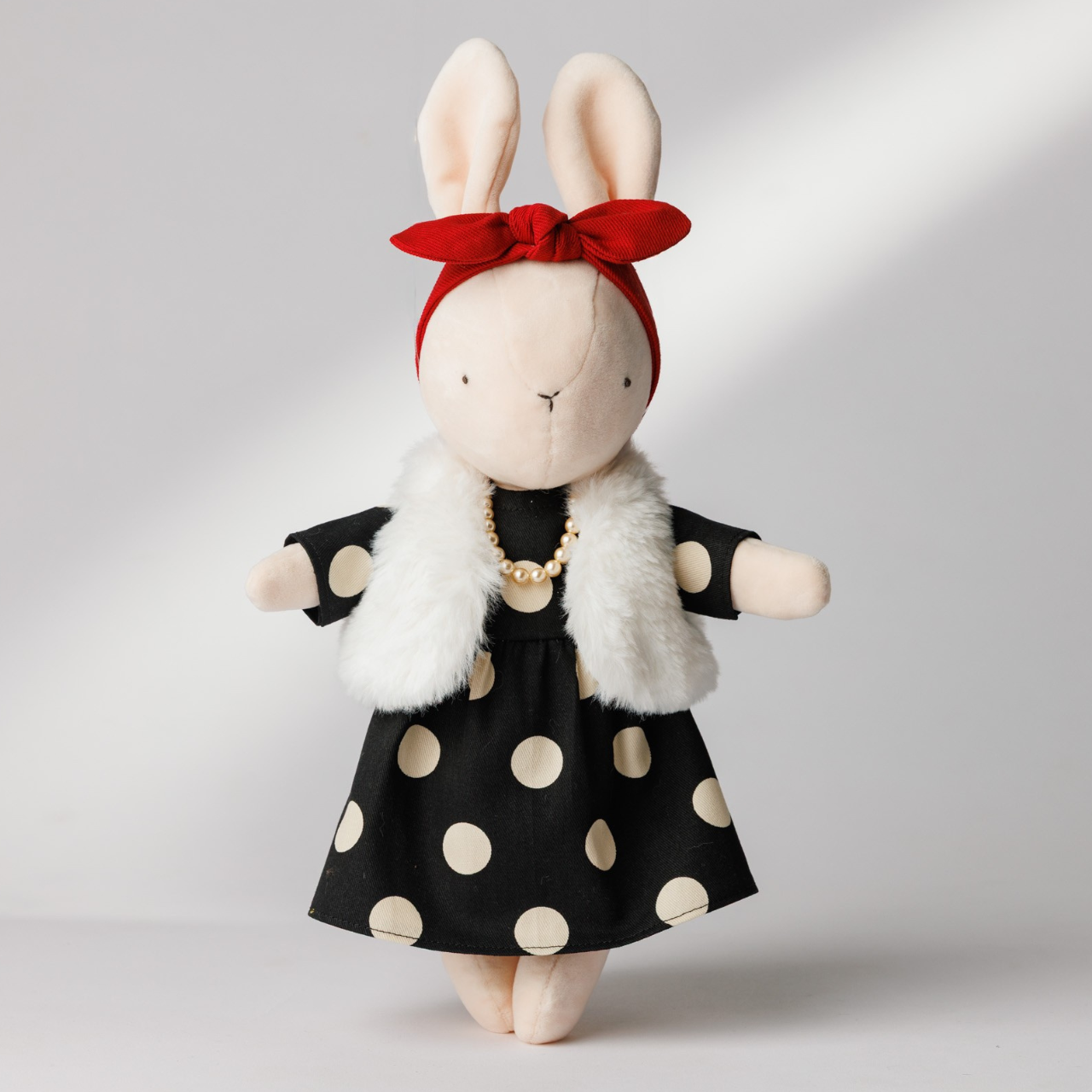 クリスマスの朝、少し特別な自分に会いたくなるコーデ