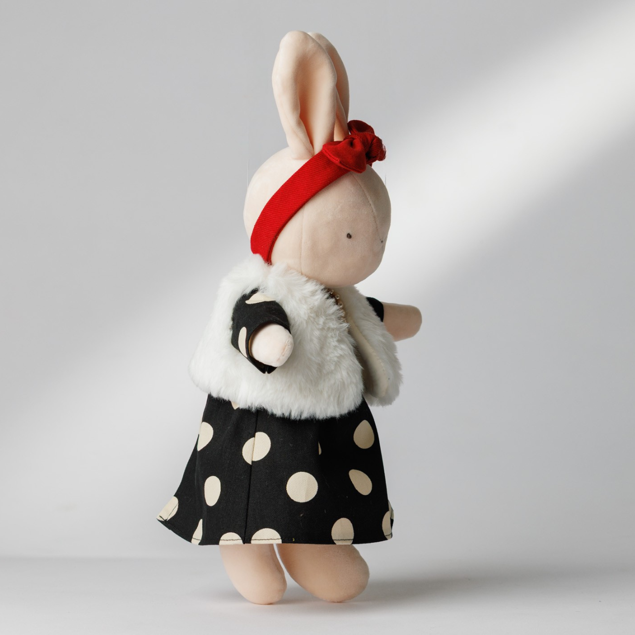 クリスマスの朝、少し特別な自分に会いたくなるコーデ