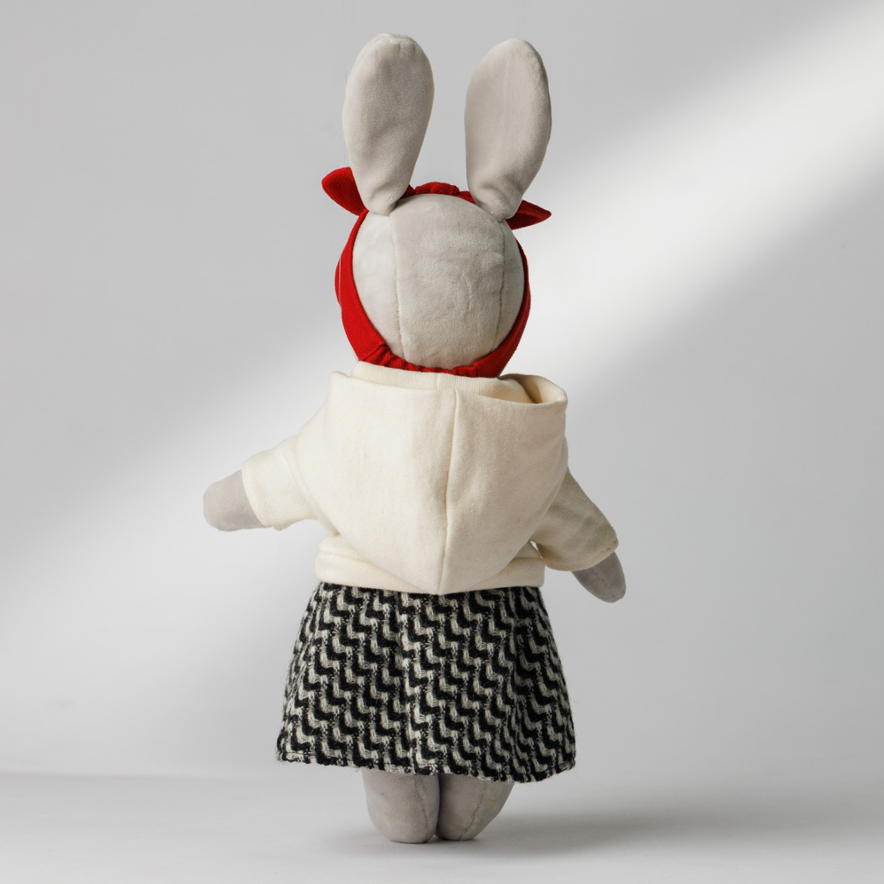 ふわっとパーカーで、気持ちまでやさしくなるコーデ