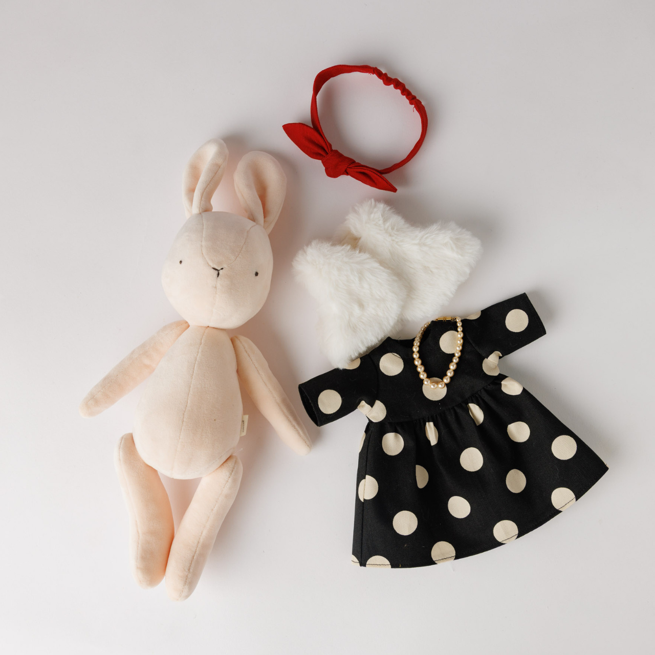 クリスマスの朝、少し特別な自分に会いたくなるコーデ